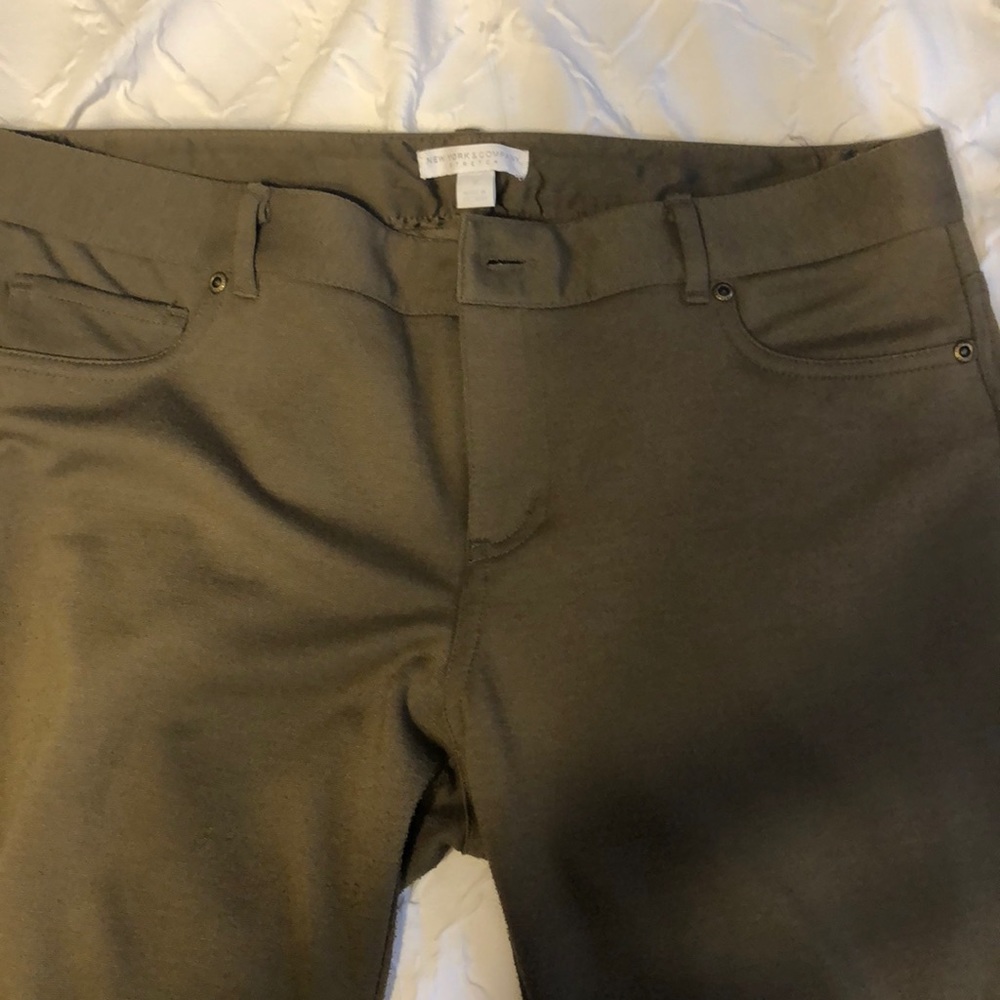 New York and Company Stretch Olive Green SZ 10